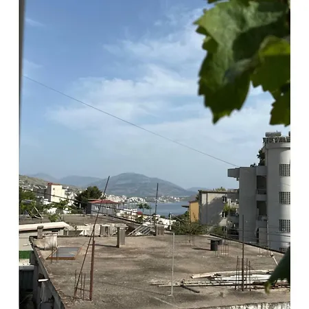 Holiday Home بيت ضيافة *